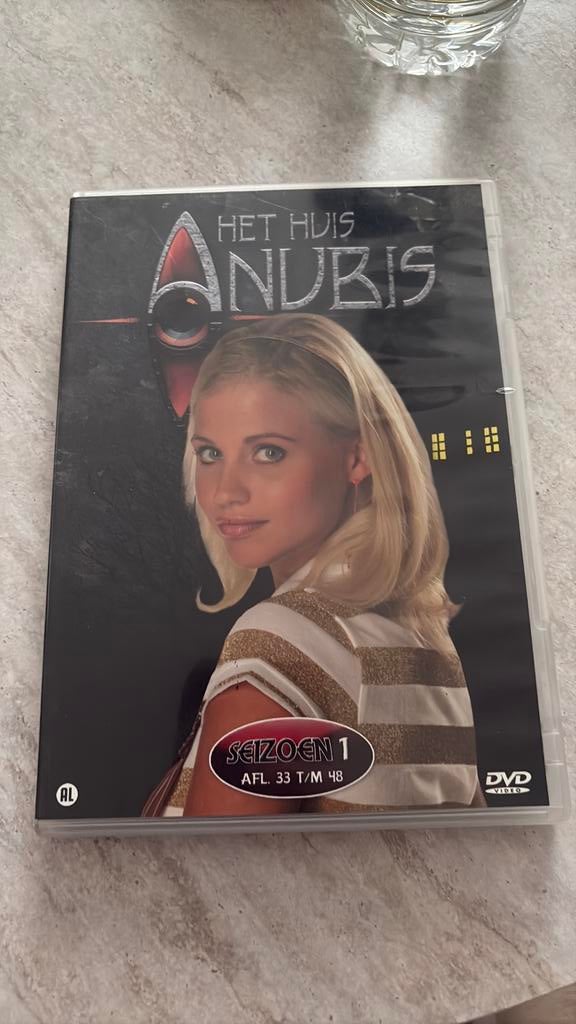 Het huis Anubis, Enlèvement ou Envoi, Comme neuf