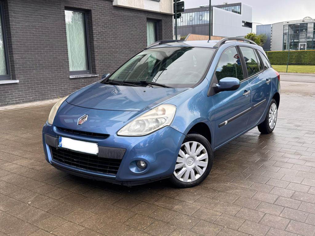 RENAULT CLIO SW PHASE II ESSENCE, Euro 5, Achat, Entreprise, Entretenue par le concessionnaire