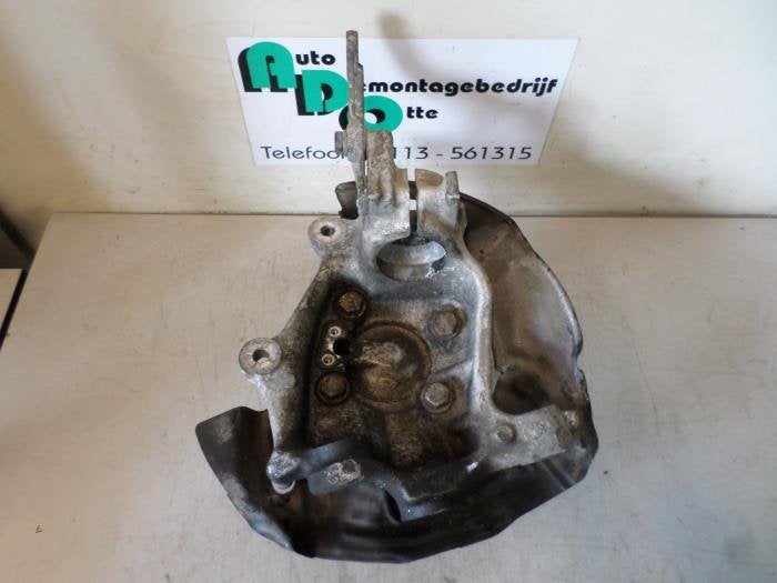 Joint avant gauche d'un BMW 5-Serie (5-Serie 95-), -, 3 mois de garantie, Utilisé, -