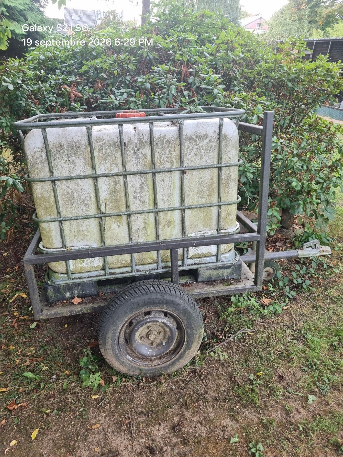 cubi sur petite remorque a nettoyer et restaurer, 100 litres ou plus, Enlèvement, Utilisé, Chariot de transport