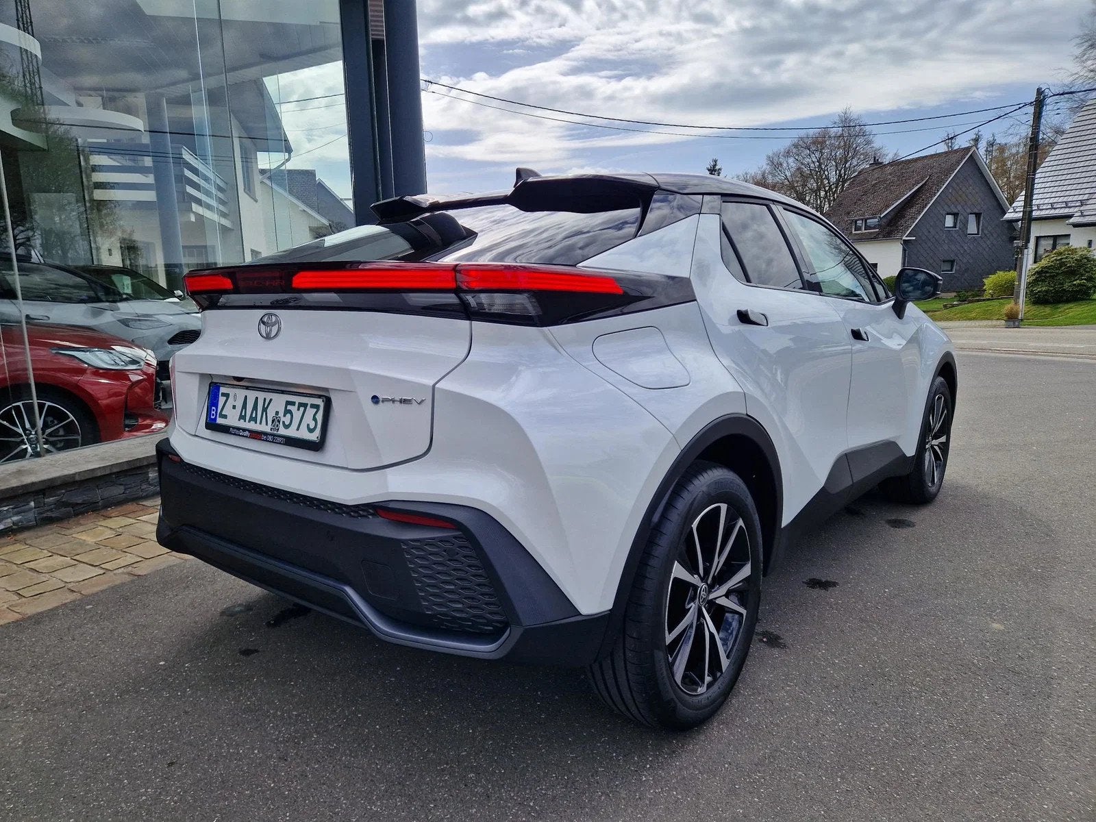 Toyota C-HR Plug-In (automatique), Autos, Achat, 725 kg, Euro 6, https://public.car-pass.be/vhr/cb44a59e-a6f3-47cd-87e3-57216735ef8a