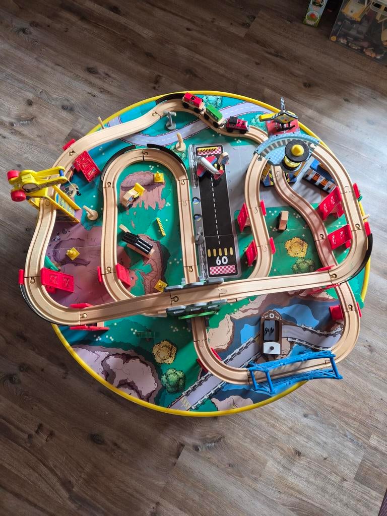 Kidscraft circuit de train en bois avec table, Ophalen
