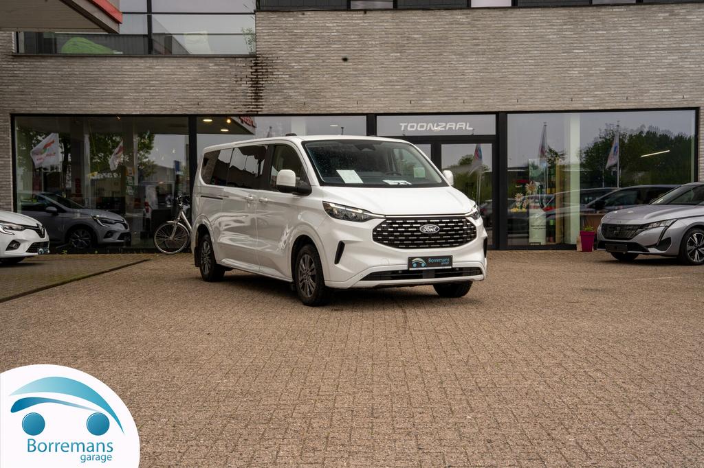 Ford Tourneo Custom  2.0 EcoBlue L2 Titanium Trekhaak /9pl/, Auto's, Bestelwagens en Lichte vracht, 0 cilinders, Wit, Bedrijf