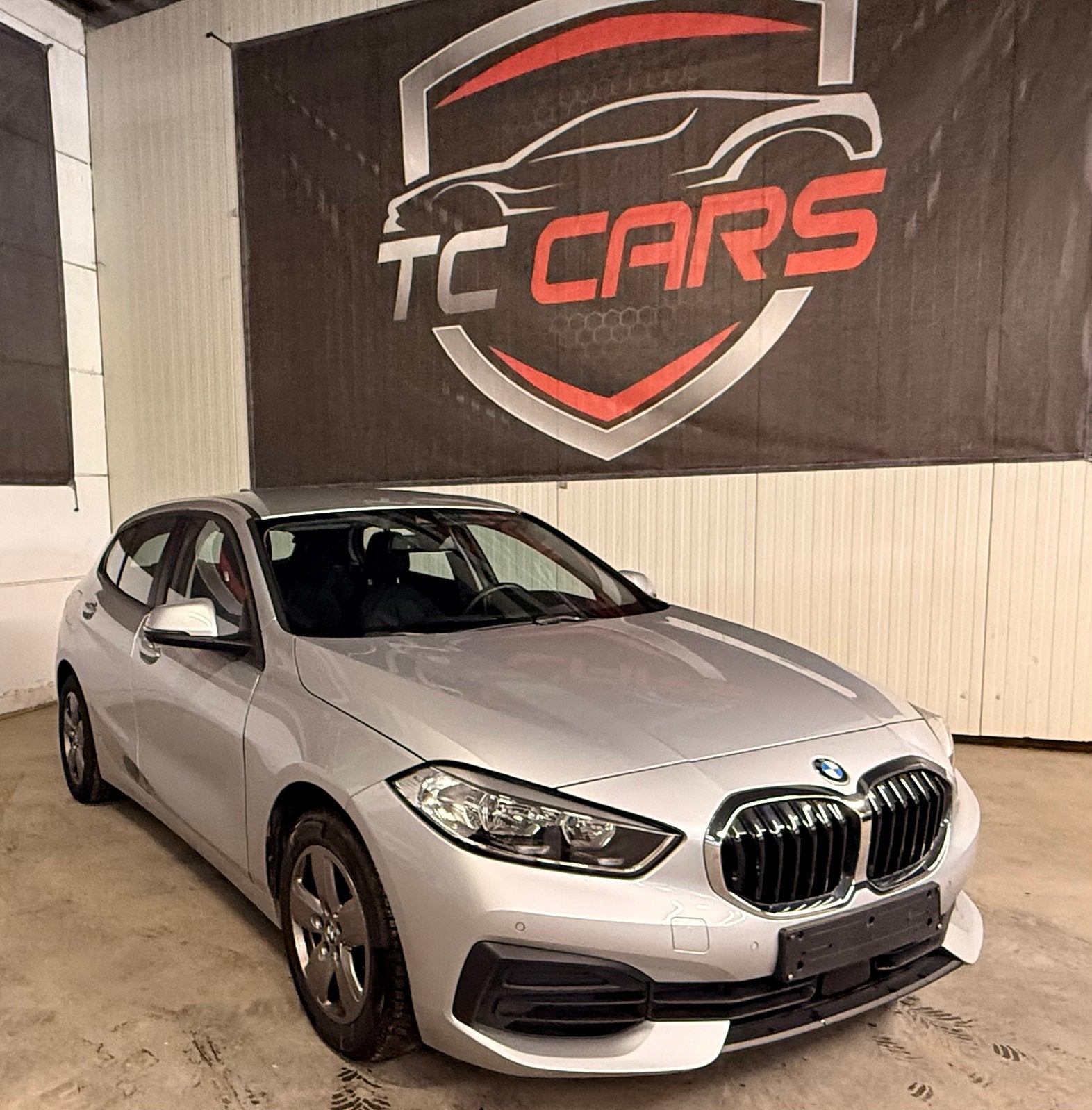 BMW 118I, Auto's, Navigatiesysteem, 5 deurs, Particulier, Zilver of Grijs