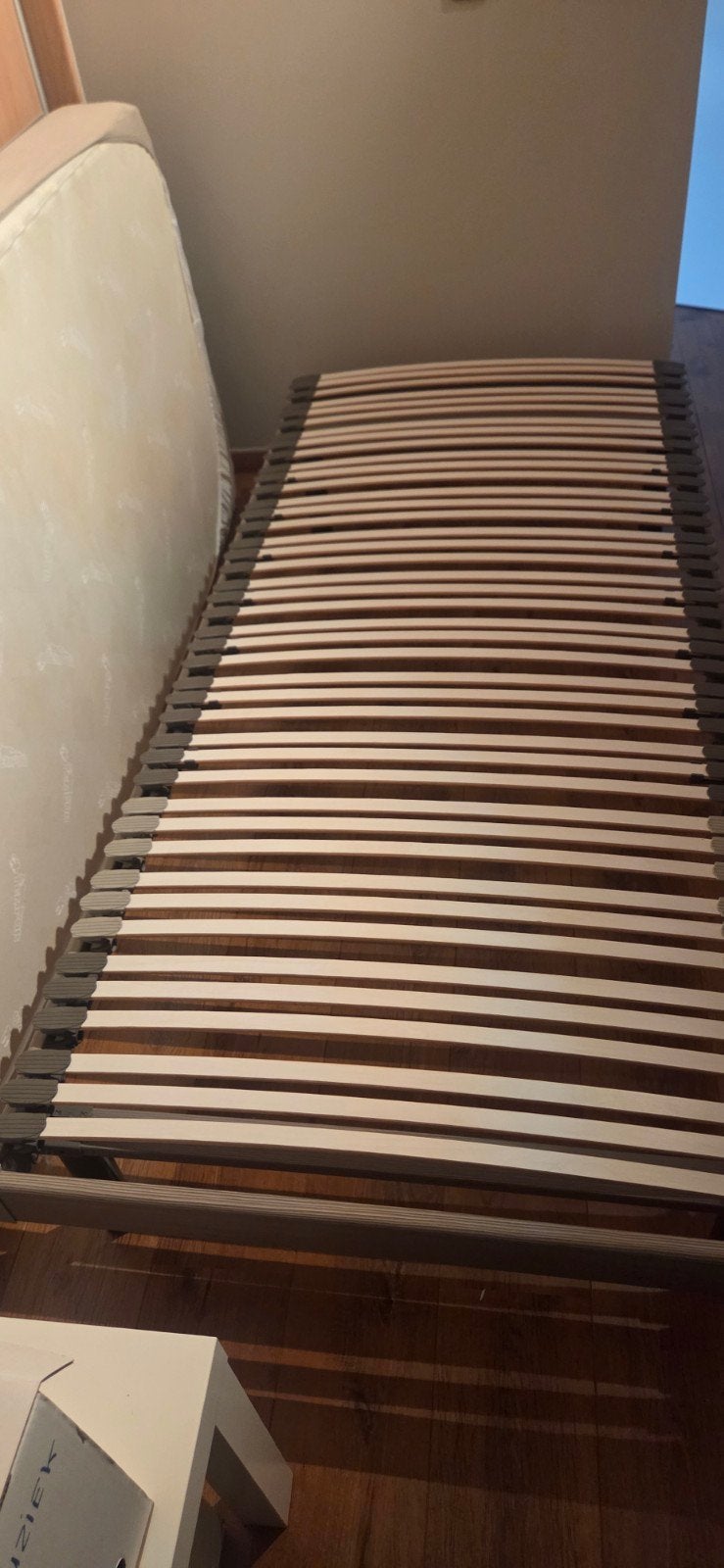 2 Bekaluxe 07 Lattenbodems (90x200) incl. Pootjes, Enlèvement, 200 cm, Matelas