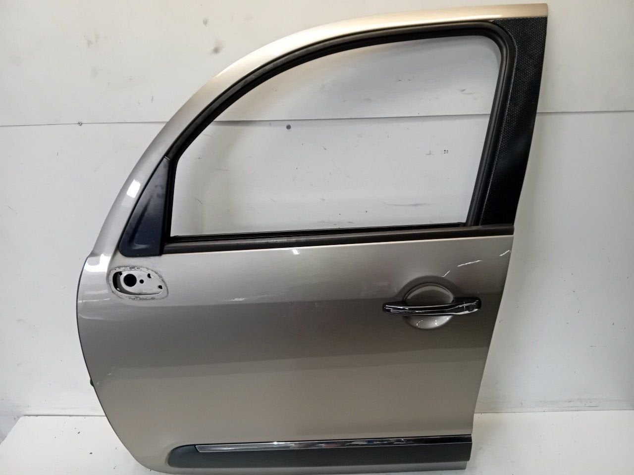 Portier links voor Citroën C3, Onderdelen@venauto.nl, Van der Ven Autorecycling B.V., Ettenseweg 76, 4706 PB Roosendaal, The Netherlands