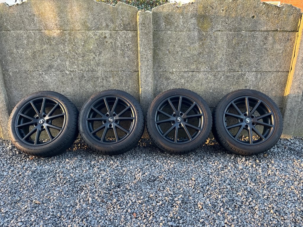 Set d'hiver BMW dans un état presque neuf !, Pneus et Jantes, Véhicule de tourisme, 18 pouces, Enlèvement
