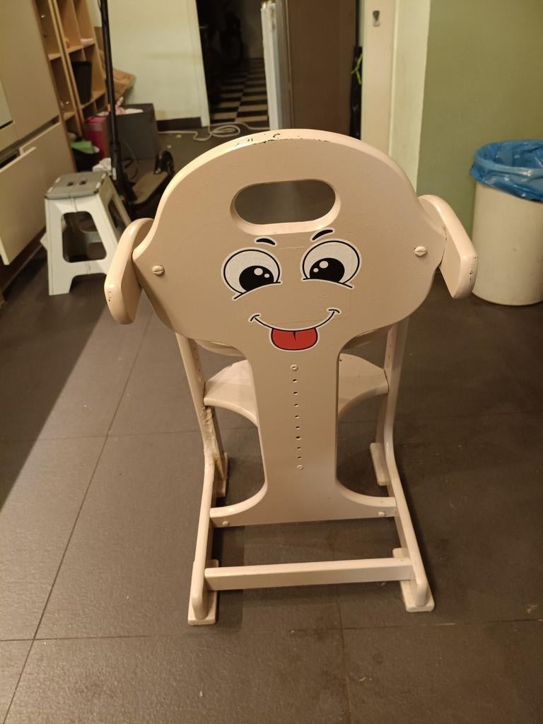 Kindereetstoel. Goede staat. Gratis, Enlèvement