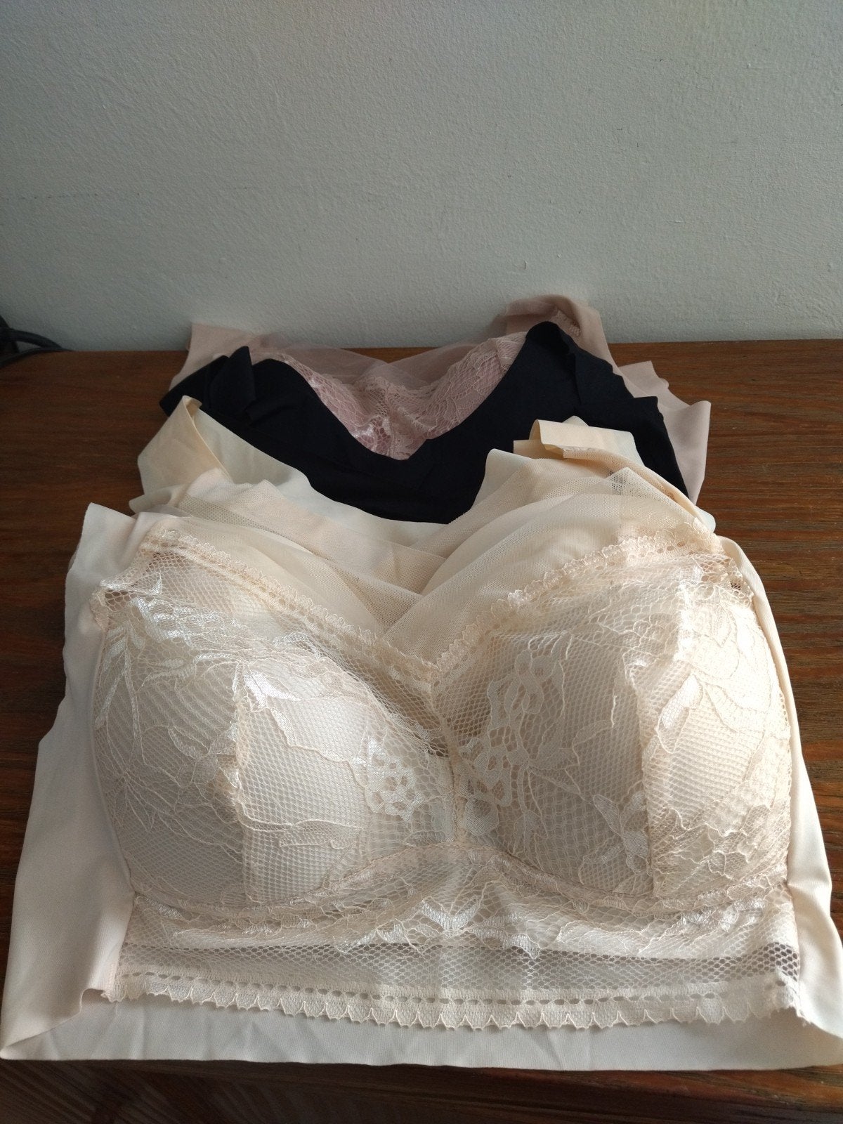 Lot de 4 brassières neuves taille L, Kleding | Dames, Ondergoed en Lingerie, Ophalen of Verzenden, Roze