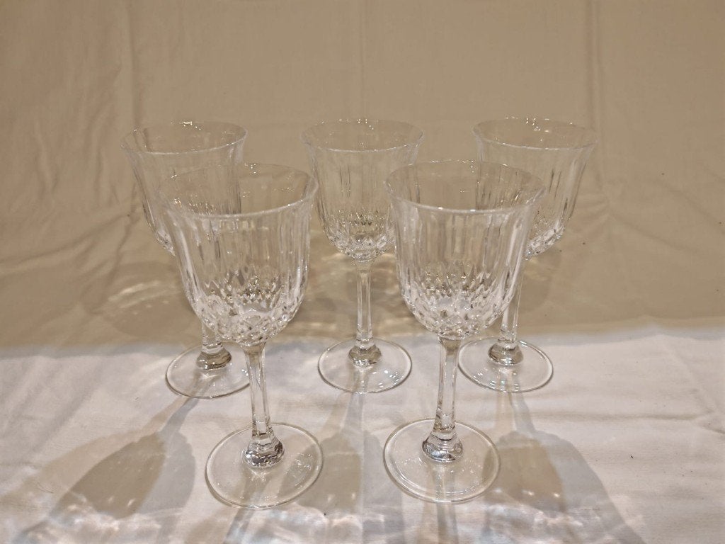 5 verres en cristal, Enlèvement