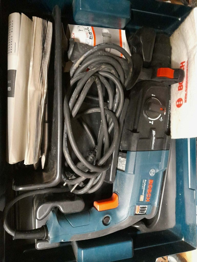 Bosch GBH 2-28 pro, Doe-het-zelf en Bouw, Gereedschap | Boormachines, Ophalen, Zo goed als nieuw, Boormachine, Variabele snelheid