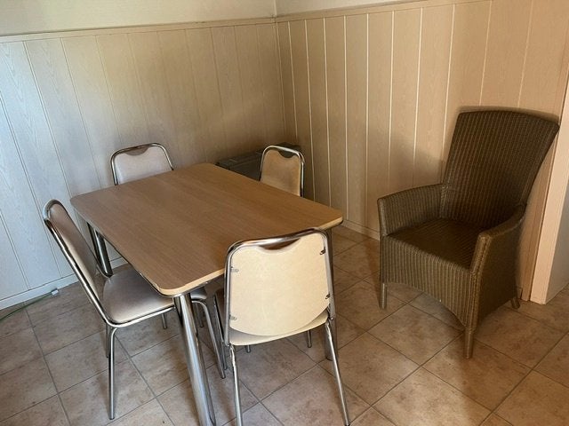 keukentafel en 5 stoelen, Ophalen, Zo goed als nieuw