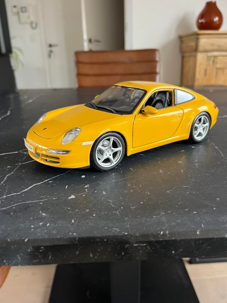 Porsche 911 model 997, Ophalen, Zo goed als nieuw, Maisto