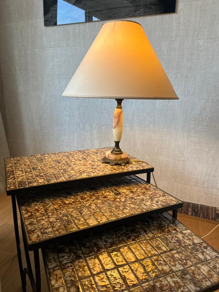Lampe de table avec base en marbre, Enlèvement, Utilisé