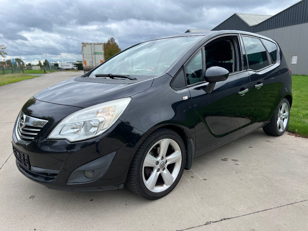Opel Meriva essence Euro 5 prête à immatriculer, Autos, Euro 5, Achat, 750 kg, Boîte manuelle