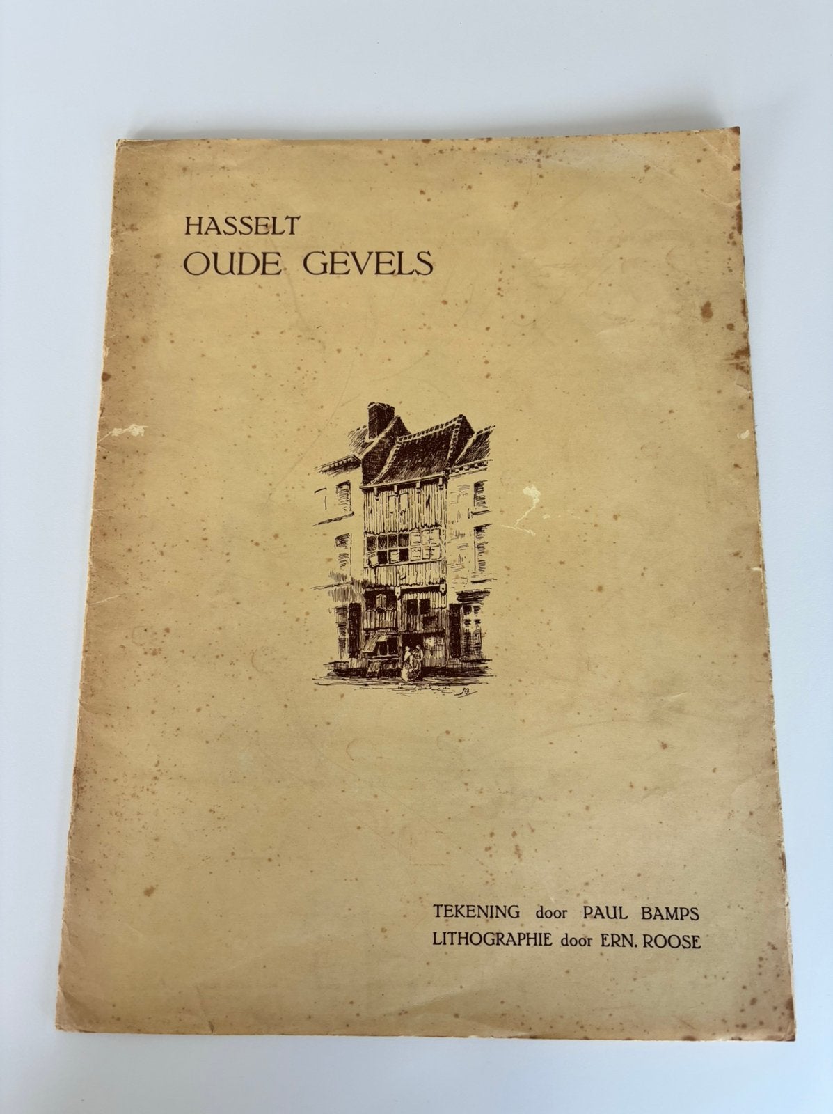Hasselt Oude Gevels – 7 lithografieën – Paul Bamps, Ophalen, Gelezen