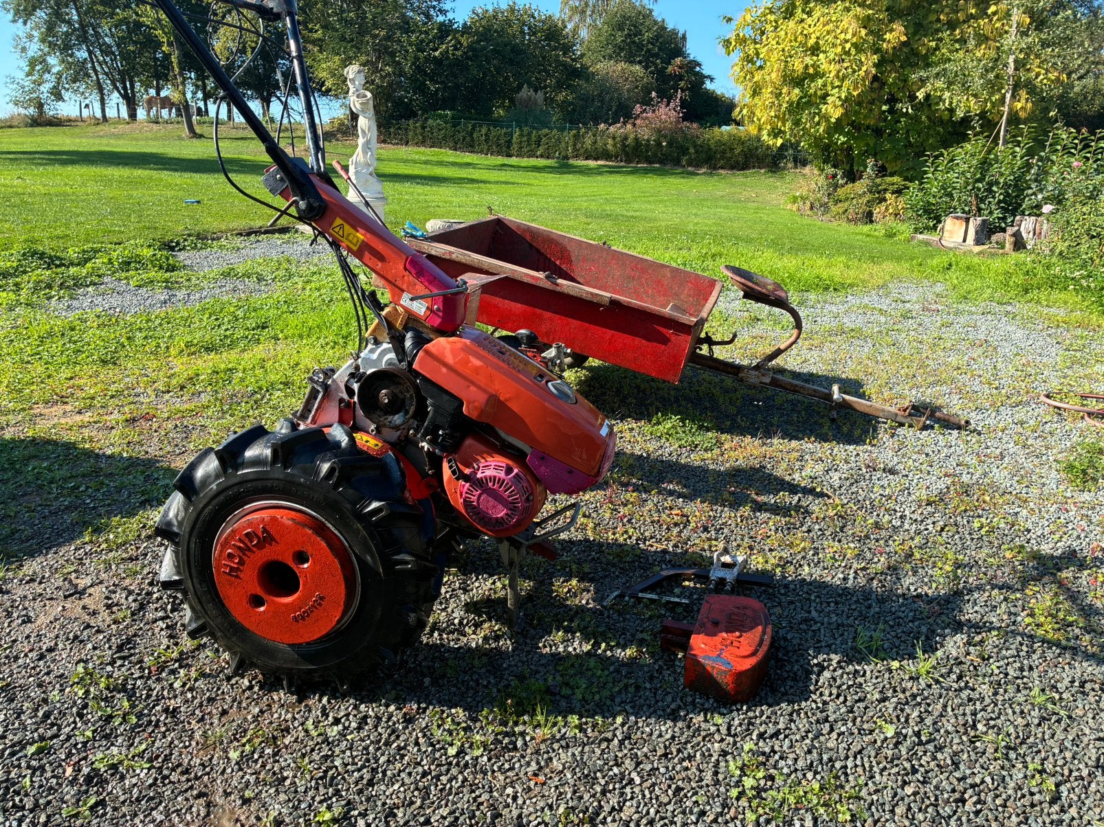 Motoculteur Honda F610 avec charrue et chariot, Enlèvement, Utilisé, Essence, Coupeur de jardin