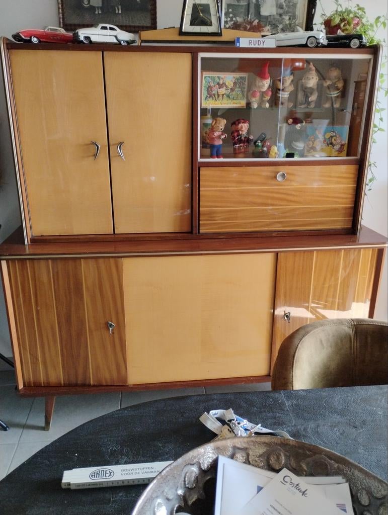 Vintage kast, Huis en Inrichting, Kasten | Buffetkasten, Ophalen