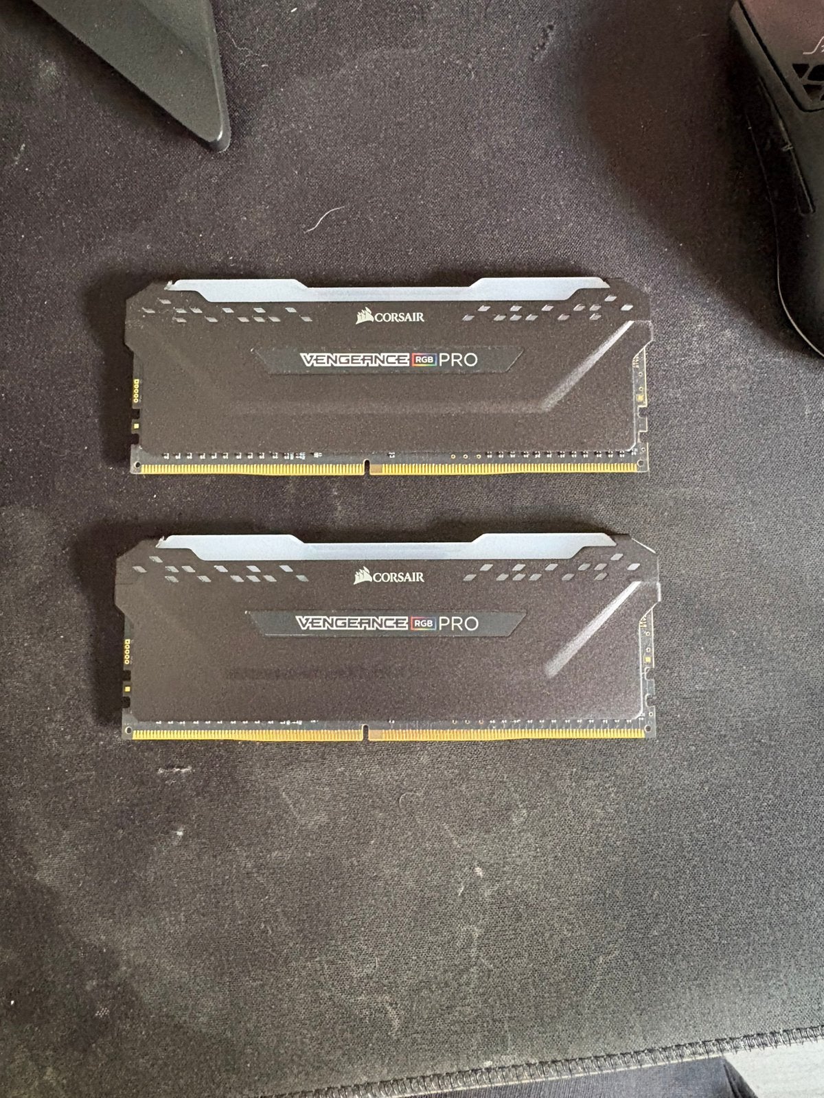 Corsair Vengeance RGB Pro 16 Go (8x2) DDR4 3200 MHz CL16, Computers en Software, RAM geheugen, Ophalen, DDR4, Zo goed als nieuw