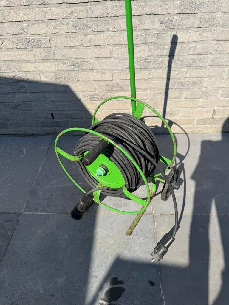 Elektriciteit kabel, Enlèvement, Comme neuf
