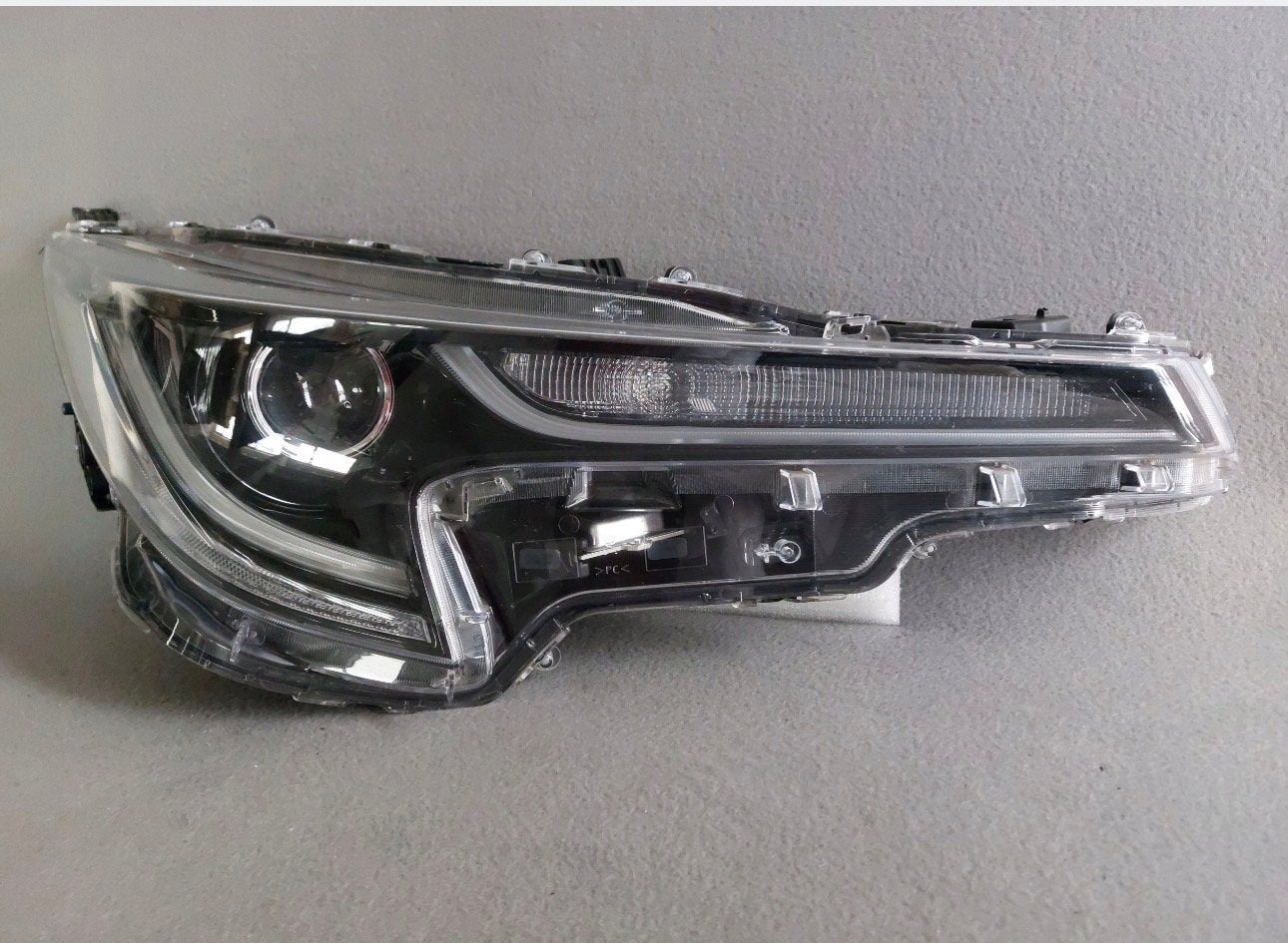 TOYOTA COROLLA Suzuki Swace E21 Koplamp FULL LED 2018- 81110, Gebruikt, Info@suzuki.co.jp, Takatsuka-cho, Chuo-ku 300
432-8611  Hamamatsu