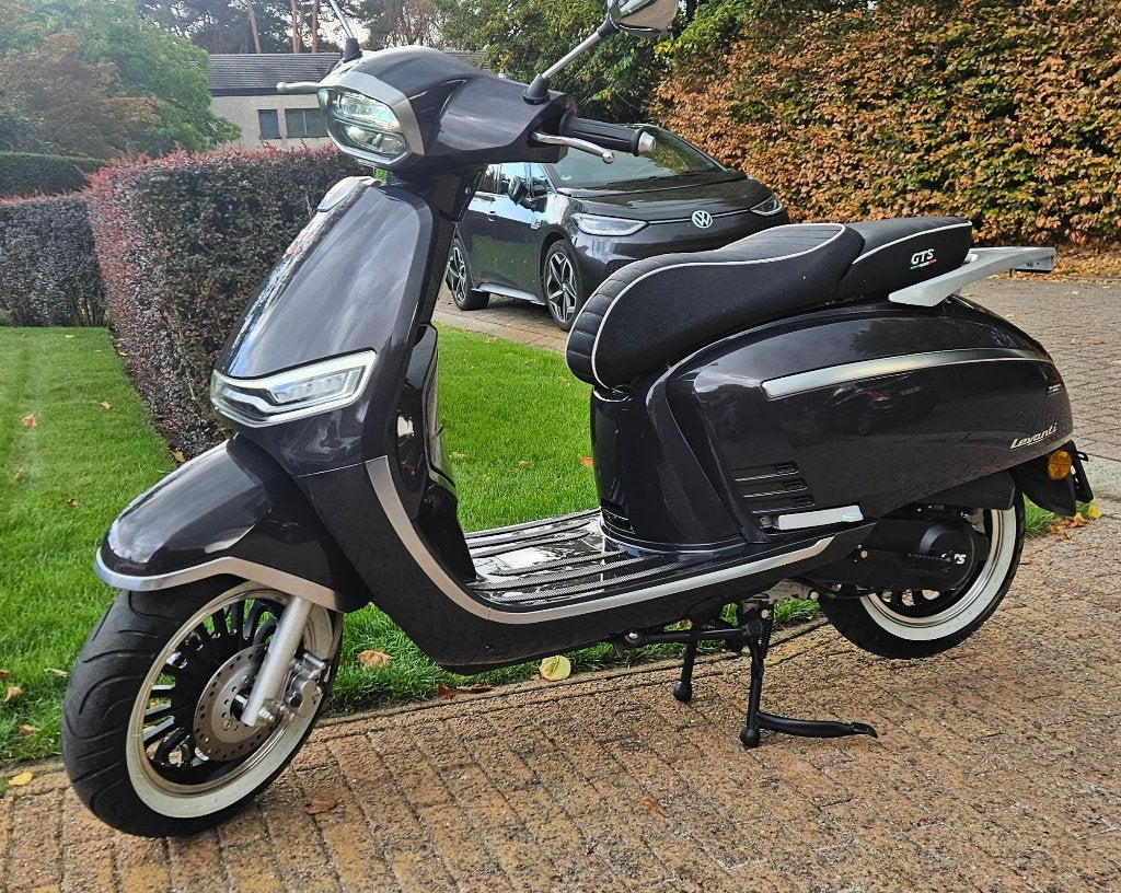 Trottinette GTS Levanti SANS permis de conduire, Vélos & Vélomoteurs, Scooters | Marques Autre, Enlèvement, Comme neuf, Classe A (25 km/h)