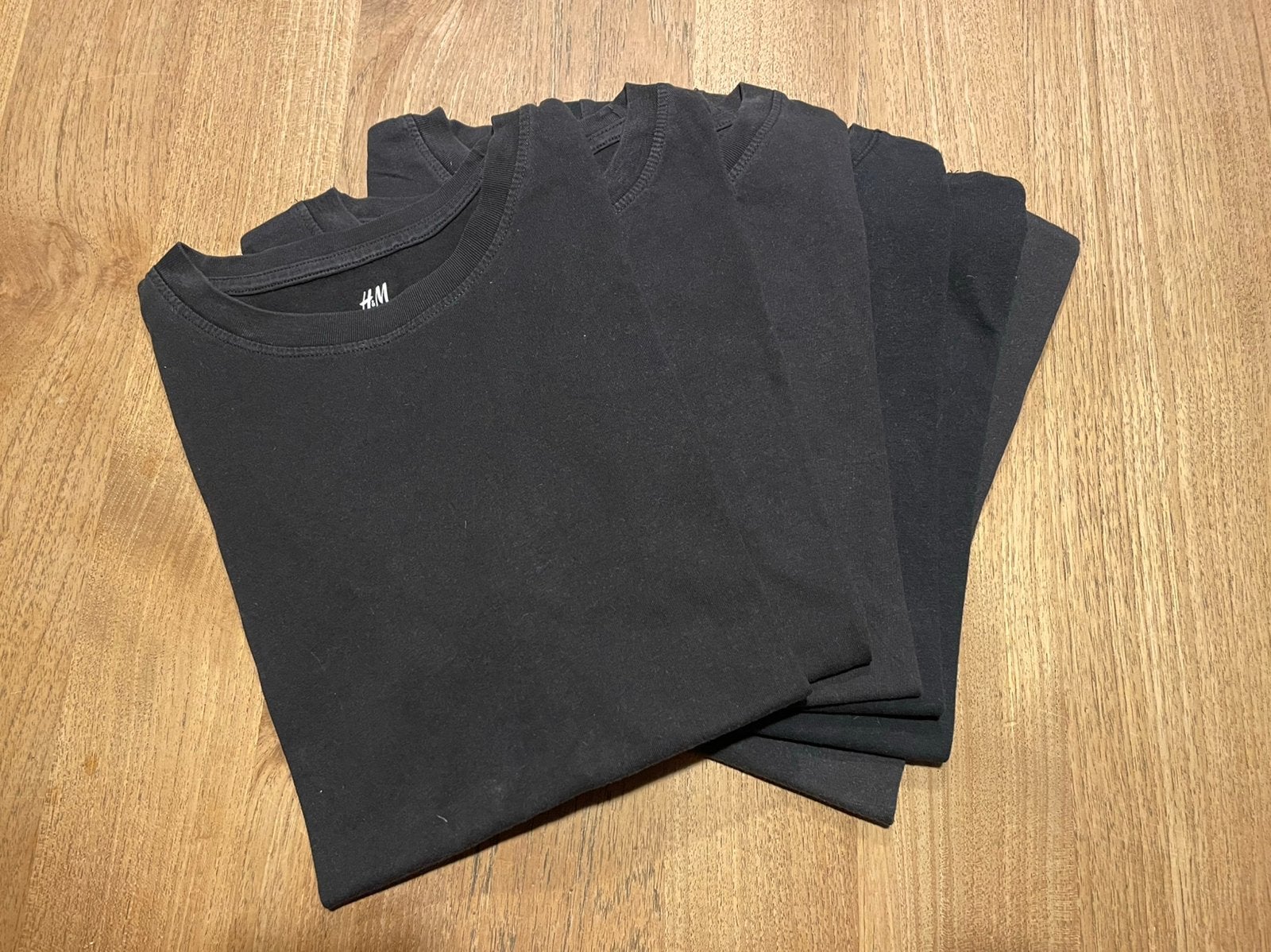 6 effen zwarte T-shirts maat 146 - 152, Kinderen en Baby's, Kinderkleding | Maat 146, Gebruikt, H&M, Ophalen of Verzenden, Shirt of Longsleeve