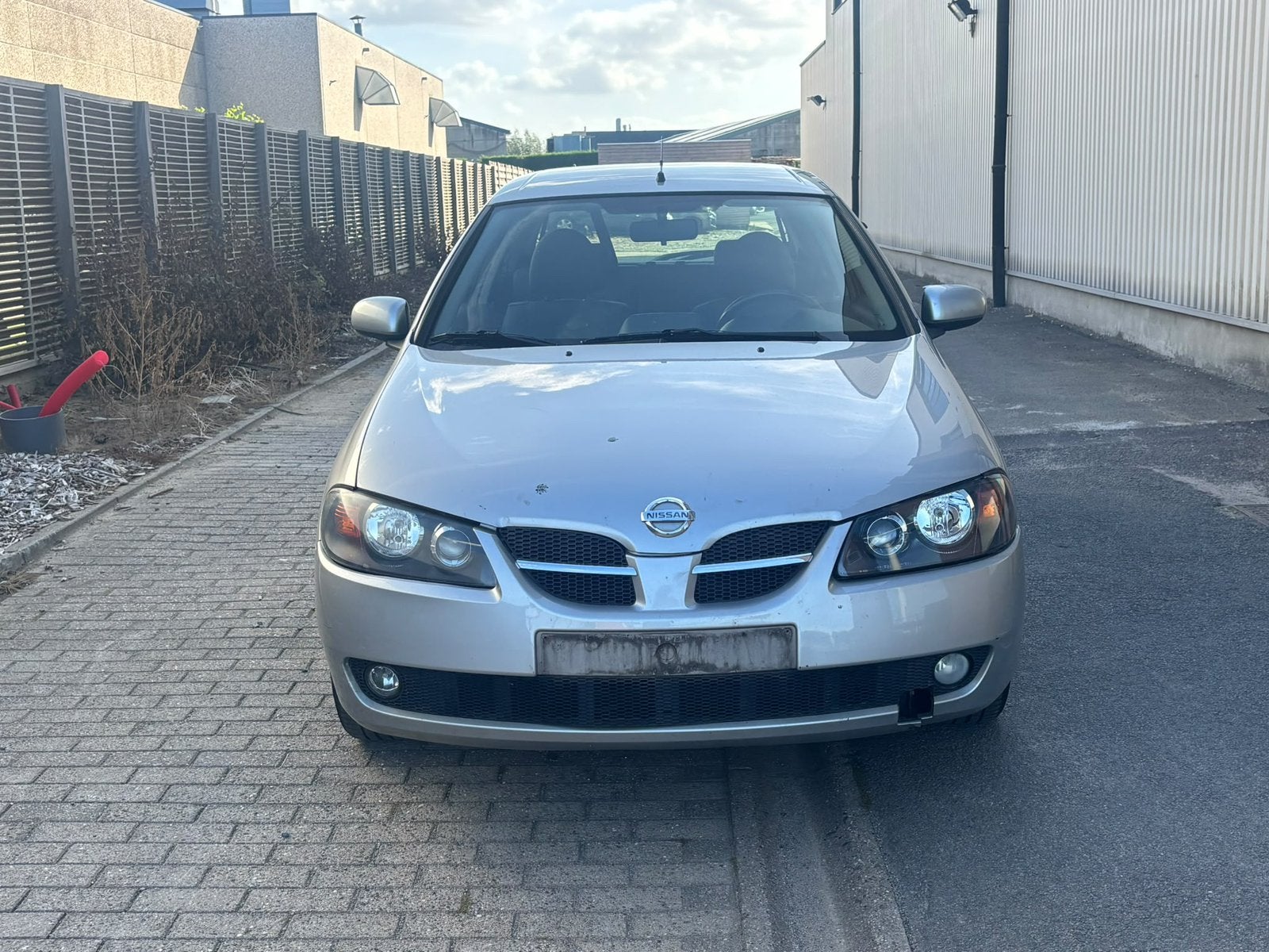 Nissan Almera 1.5 essence airco, Auto's, Almera, https://public.car-pass.be/vhr/07d7e733-3512-40af-a650-fb5195830e92, 1497 cc