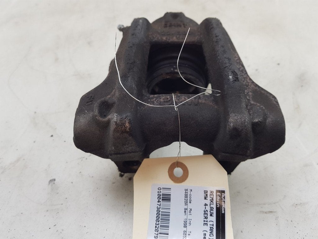 ETRIER DE FREIN AVANT DROIT BMW 4 serie (F33), Utilisé, BMW, Petuelring 130
80809  München, DE, Bayerische Motoren Werke AG