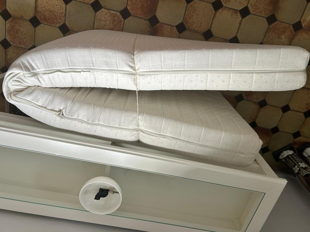 Matras, Ophalen, Zo goed als nieuw, Matras