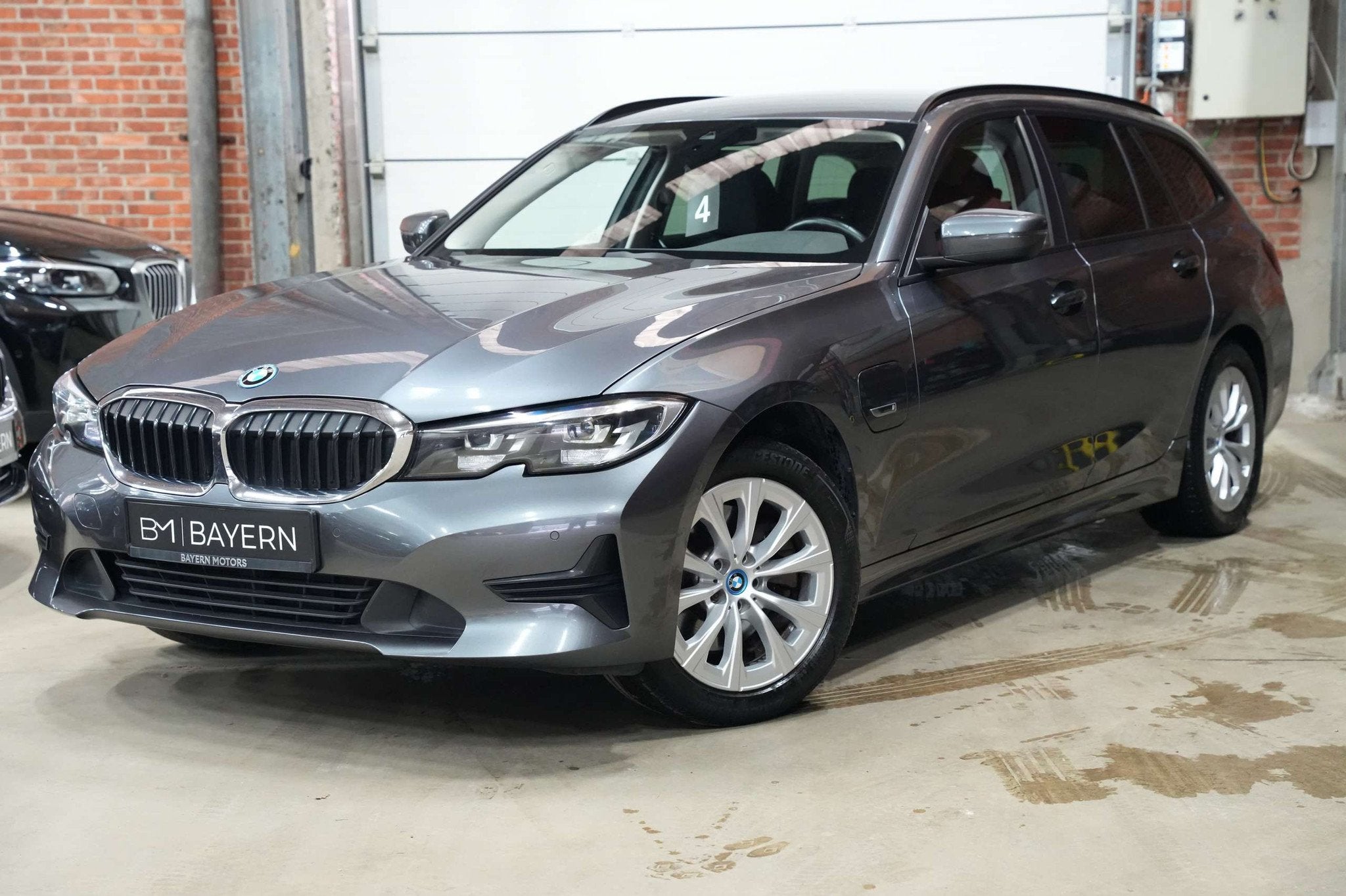 BMW 320 eA Plug in Hybride Benzine Garantie Virtual Cockpi, Auto's, BMW, 1998 cc, Stof, Gebruikt, 4 cilinders
