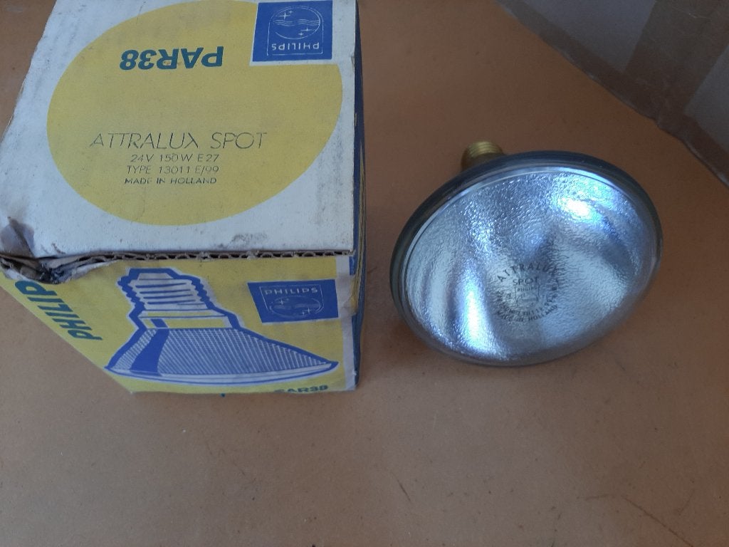 ampoule de spot 24v 150w, Ophalen of Verzenden, Zo goed als nieuw, Glas, Plafondspot of Wandspot