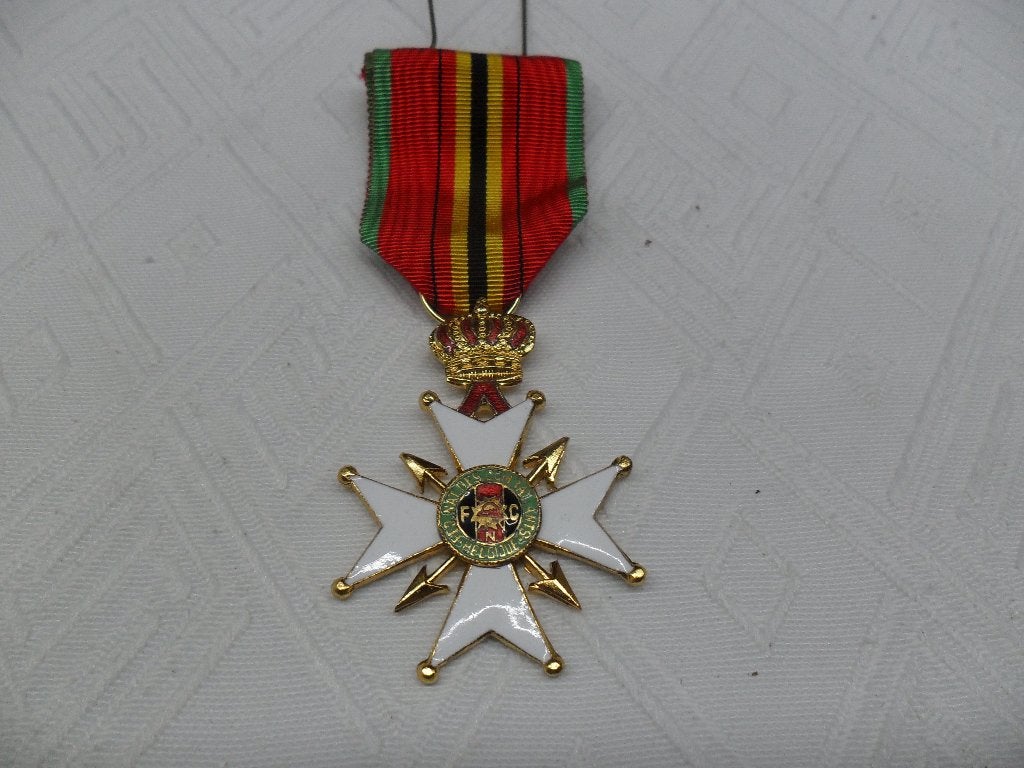 Nieuwe medaille Nationale Federatie van Belgische Strijders, Verzamelen, Militaria | Algemeen, Ophalen of Verzenden, Overige soorten