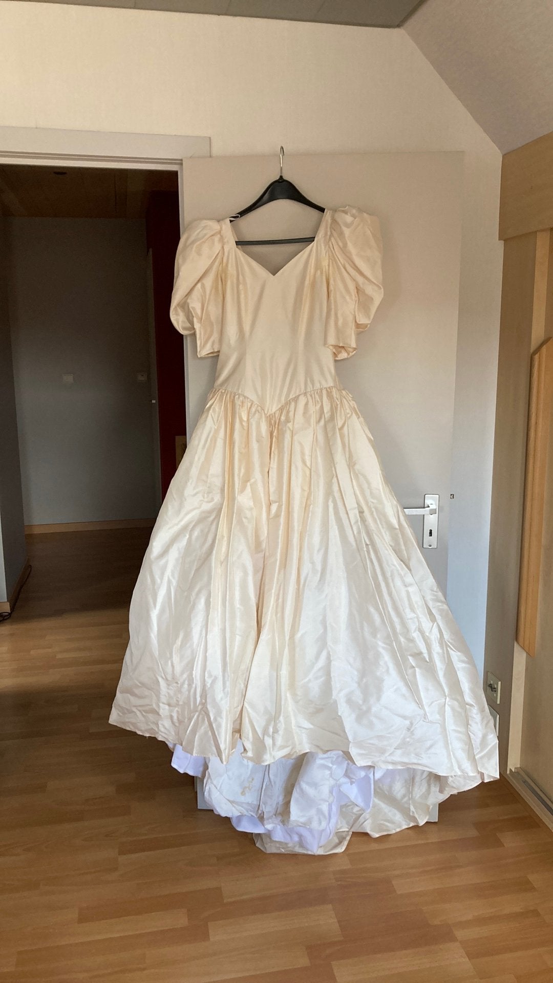 Trouwkleed wit-roze, Vêtements | Femmes, Vêtements de mariage & Accessoires de mariage, Enlèvement, Porté, Rose, Robe de mariée
