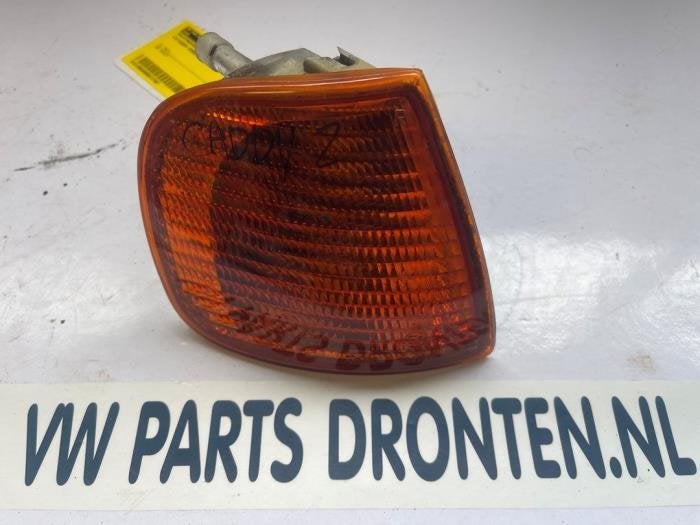 Richtingaanwijzer rechts van een Volkswagen Caddy, Gebruikt, -, Volkswagen, -