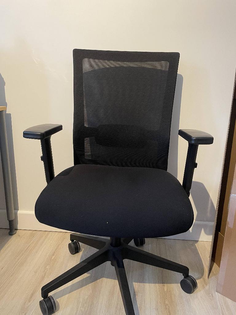 Bureaustoel, Huis en Inrichting, Bureaustoelen, Ophalen, Zwart, Zo goed als nieuw, Bureaustoel