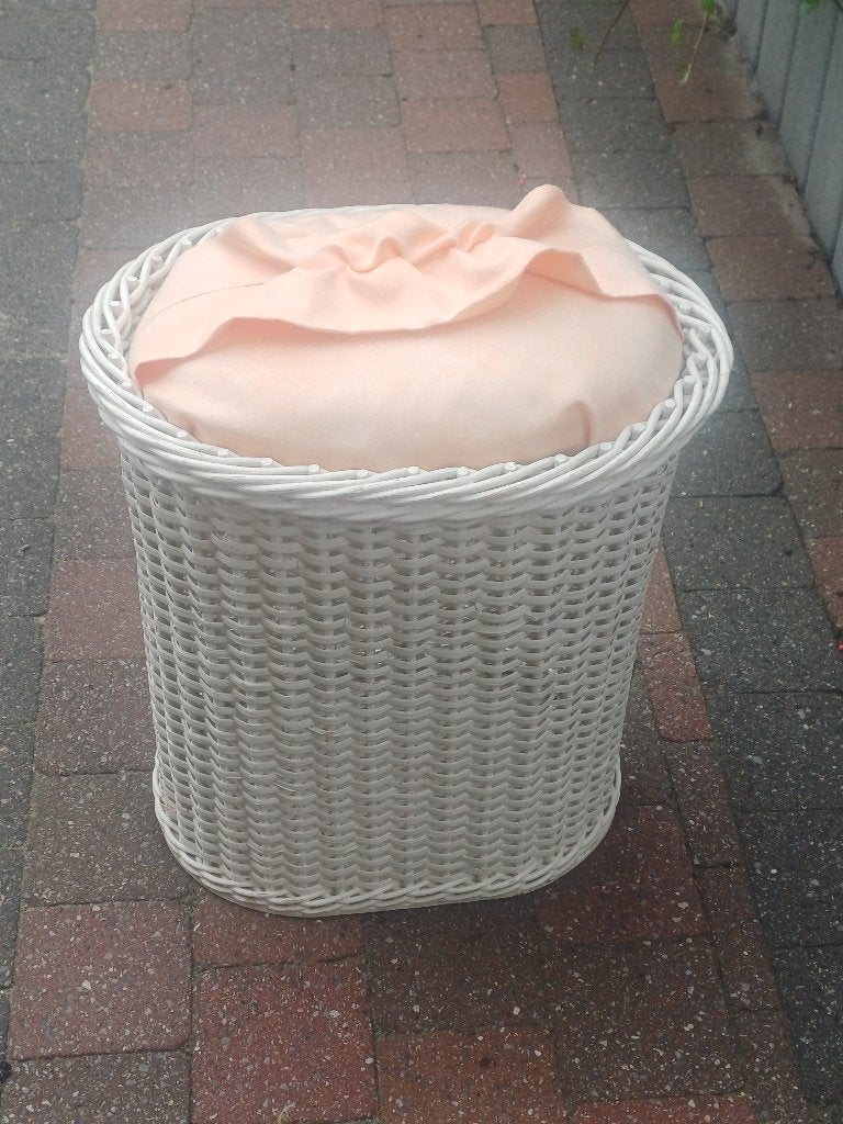 Panier a linge a vendre, Maison & Meubles, Neuf, Osier, Enlèvement, Panier
