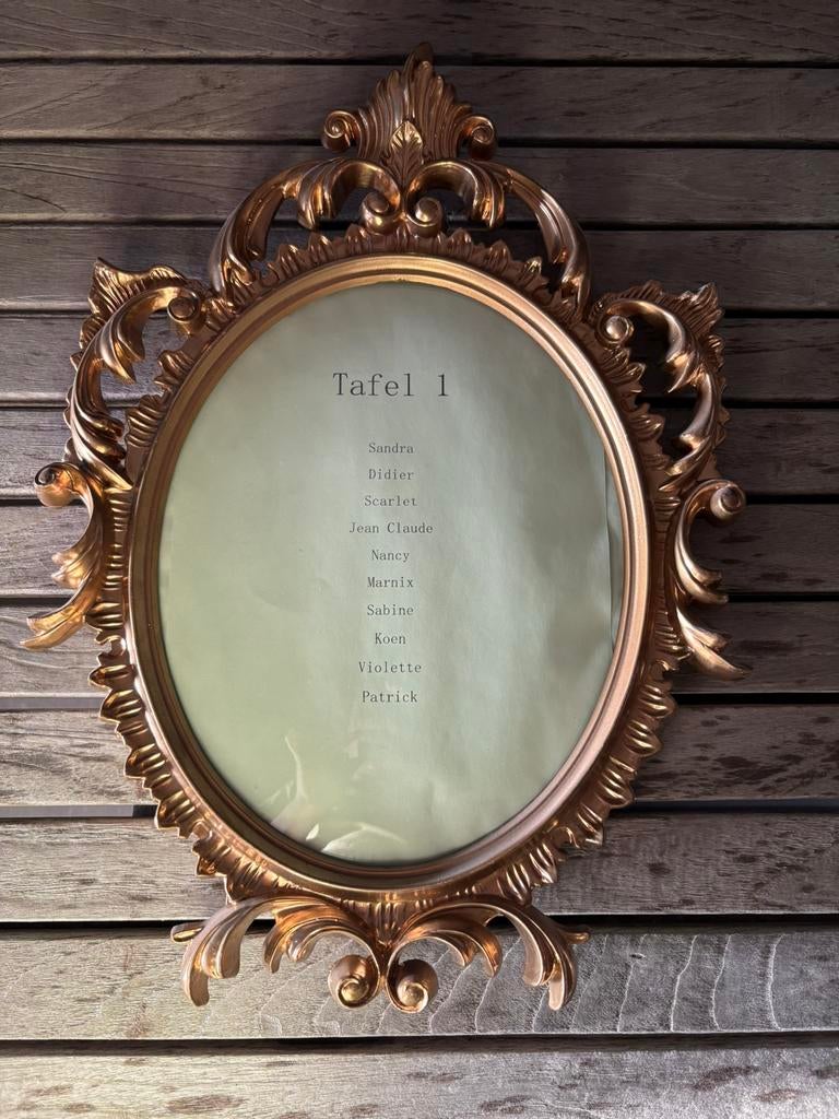 Trouwdecoratie, Ophalen