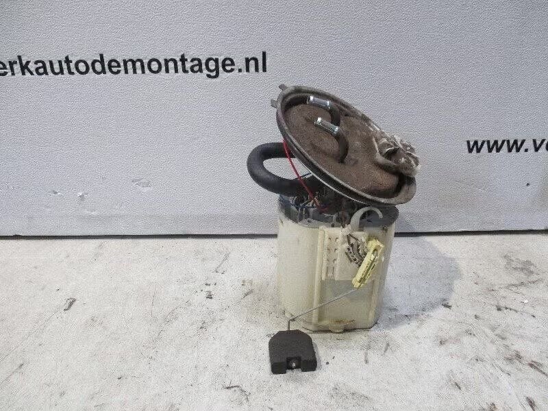 BRANDSTOFPOMP ELECT. Opel Corsa B (73 / 78 / 79), Autos : Pièces & Accessoires, Bahnhofsplatz 65423 Rüsselsheim am Main, DE, Enlèvement ou Envoi