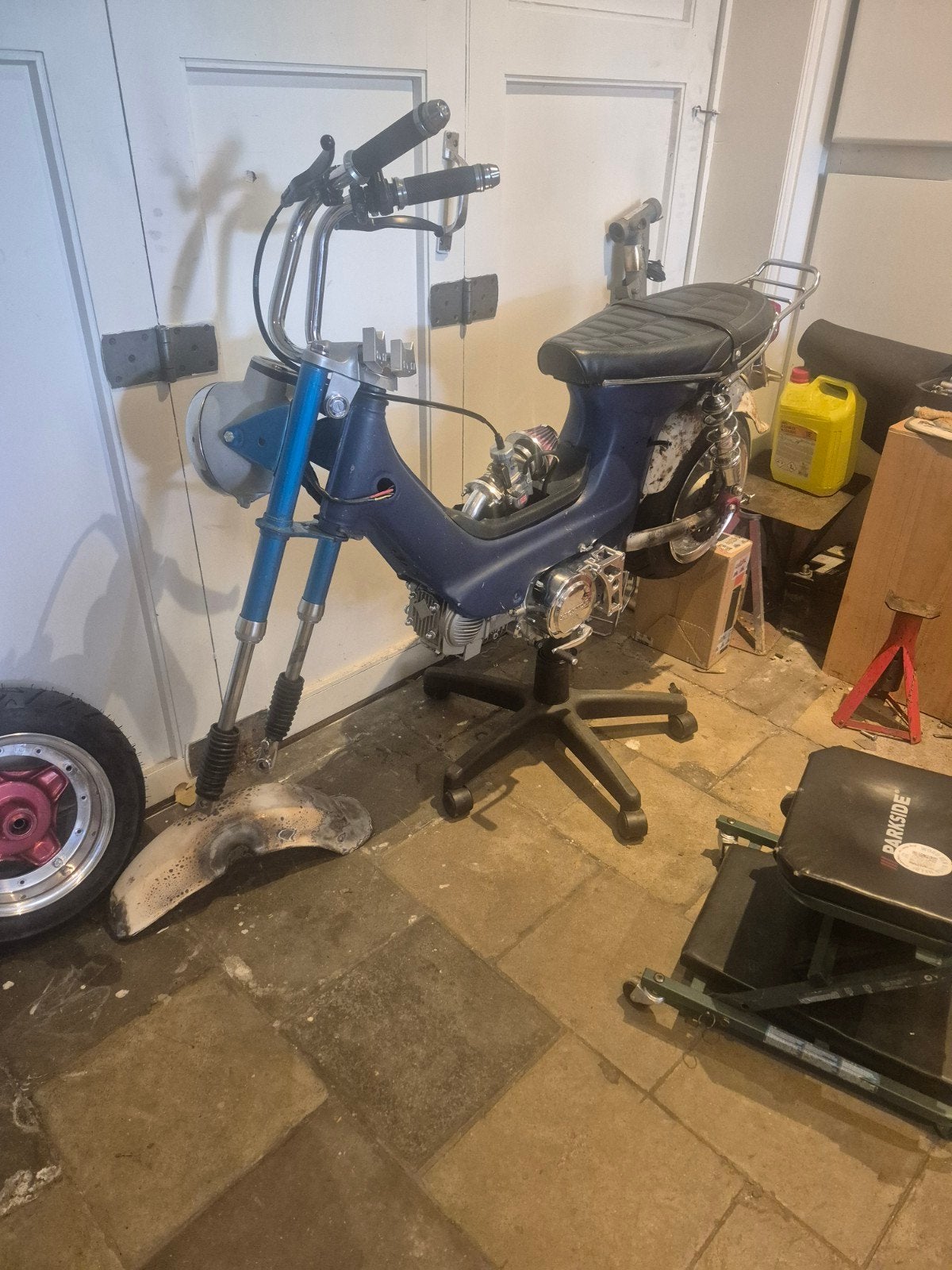 Honda chaly cf50 zonder papieren, Enlèvement, Carburateur
