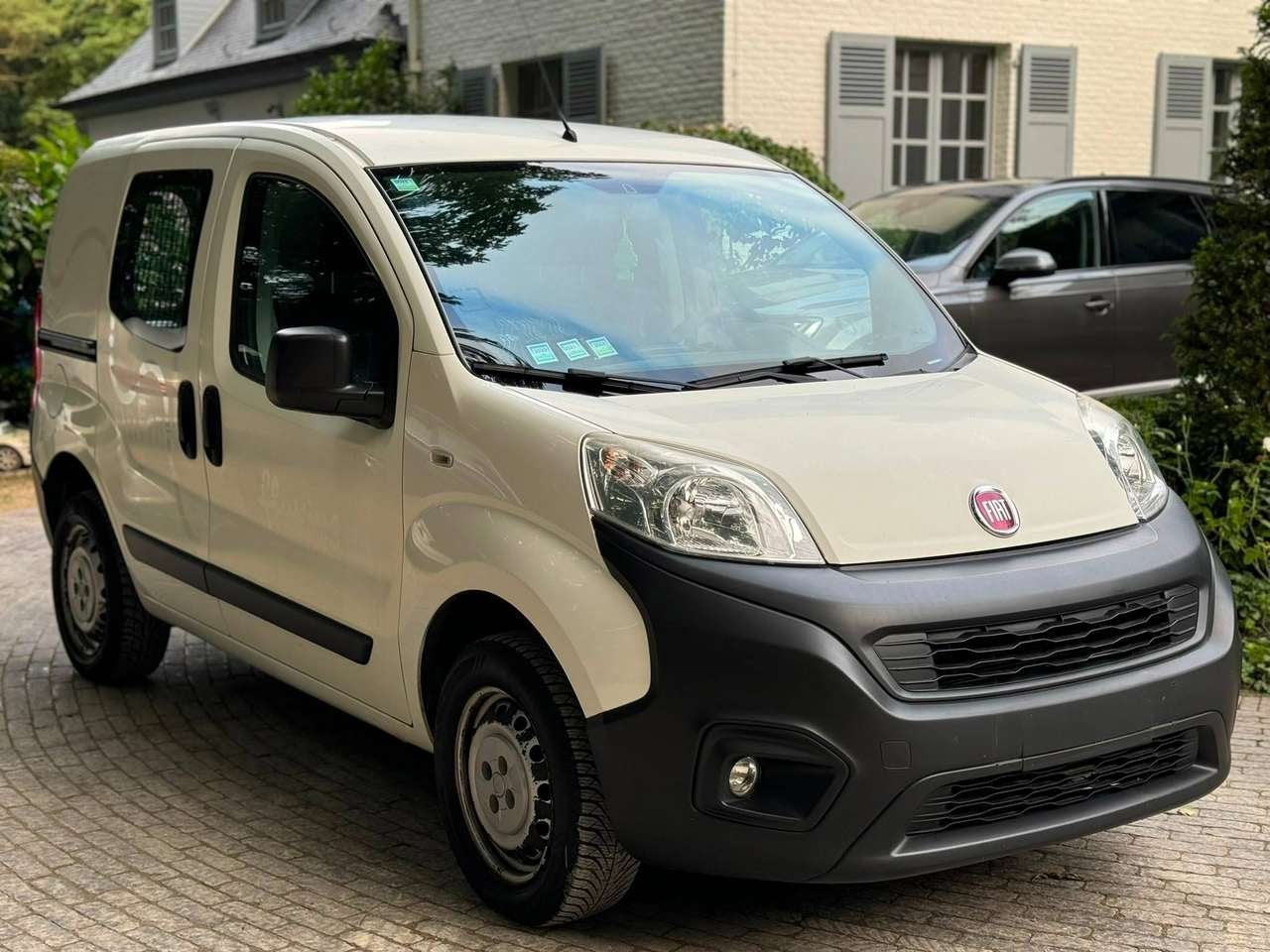 Fiat Fiorino 1.4i Lichte vracht / Airco/ CNG, Autos, Camionnettes & Utilitaires, 4 portes, Entreprise, 0 cylindres, USB