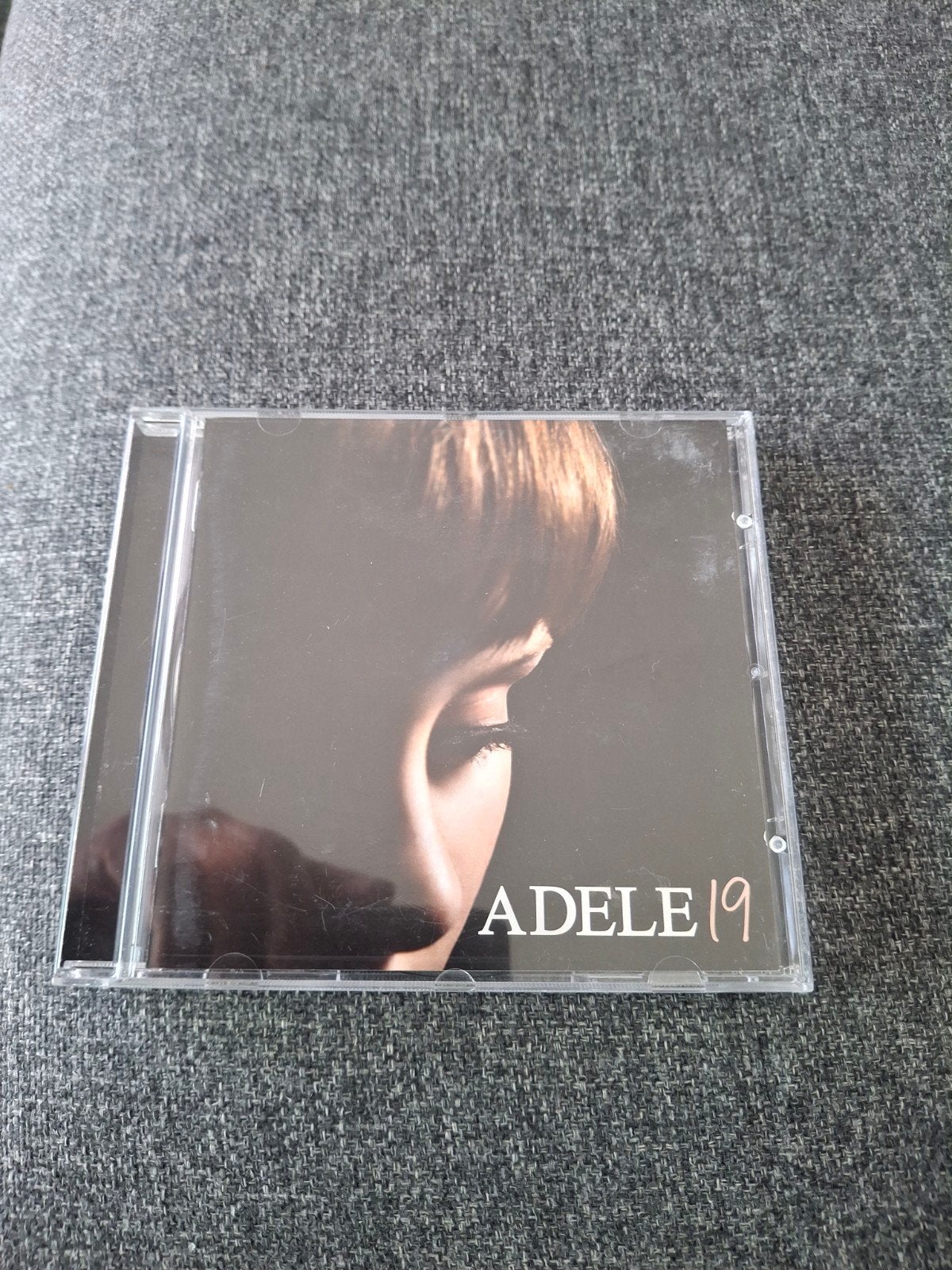 CD Adèle 19, Enlèvement ou Envoi