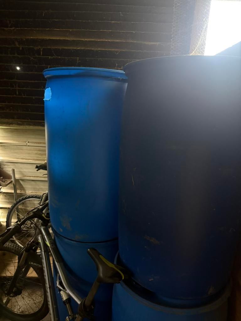 Bidon 200 litres, Enlèvement, Comme neuf