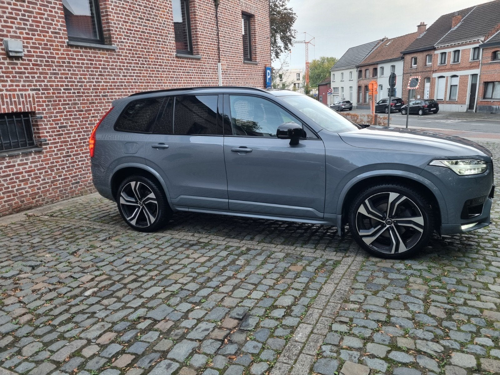 Luxe & Zuinige Volvo XC90 2.0 B5 Diesel (2022) – 105.000 km, Auto's, Dealer onderhouden, Lederen bekleding, 7 zetels, Leder
