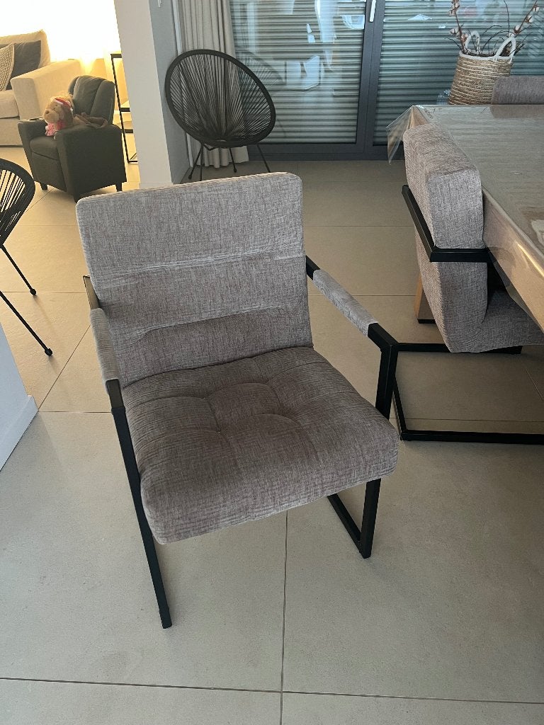 Chaises de salle à manger, Huis en Inrichting, Stoelen, Ophalen, Overige kleuren, Nieuw, Design italien et structure en métal