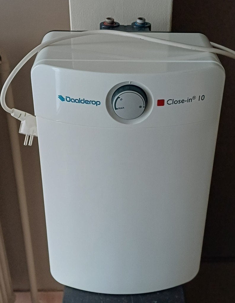 Daalderop Close-in 10 Keukenboiler (10 Liter / 2200W), Ophalen, Zo goed als nieuw, Boiler