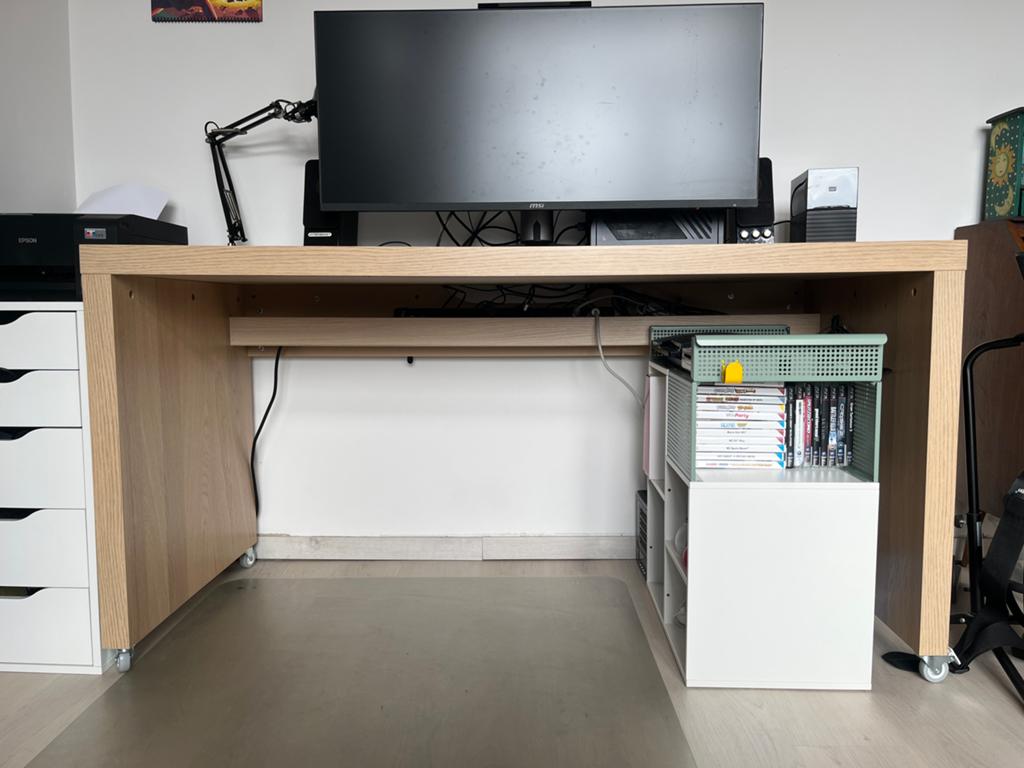 IKEA bureau met uitschuifpaneel MALM, Huis en Inrichting, Ophalen, Zo goed als nieuw, IKEA, 151 cm