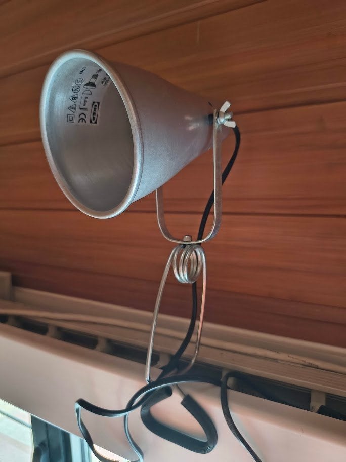 IKEA knijplamp / klemspot – aluminium kap, 220V, max 40W, Enlèvement ou Envoi, 30 cm, Argenté, Lampe de bureau