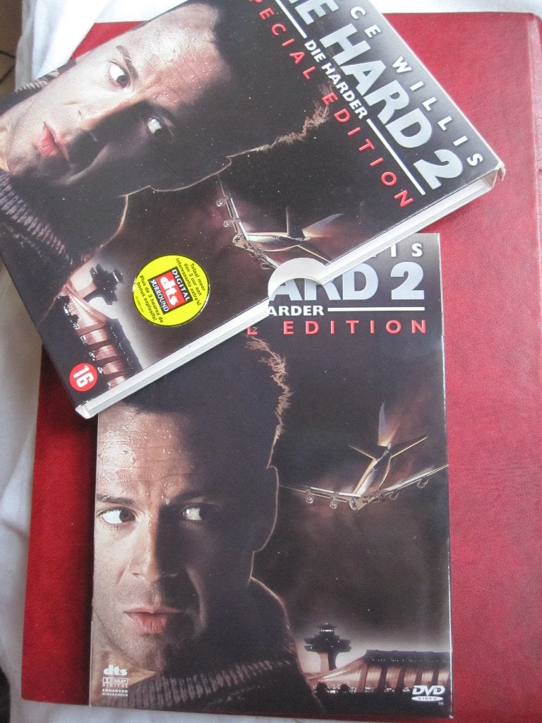 Die Hard 2 - Die Harder (2 disques), Action, Enlèvement ou Envoi, Anglais, À partir de 16 ans