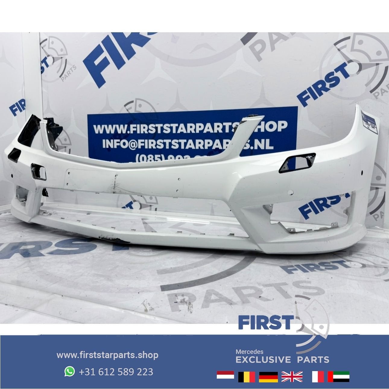 W204 C Klasse AMG BUMPER A2048807847 voorbumper zwart wit gr, Gebruikt, -, Voor, Ophalen of Verzenden